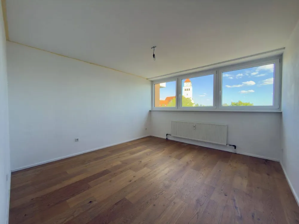 Modernisierte 3-Zimmer-Wohnung mit Balkon, Aufzug & TG-Stellplatz in Mögeldorf