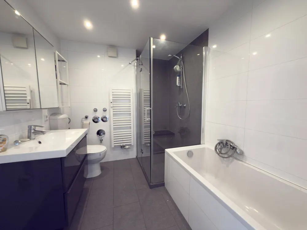Modernisierte 3-Zimmer-Wohnung mit Balkon, Aufzug & TG-Stellplatz in Mögeldorf