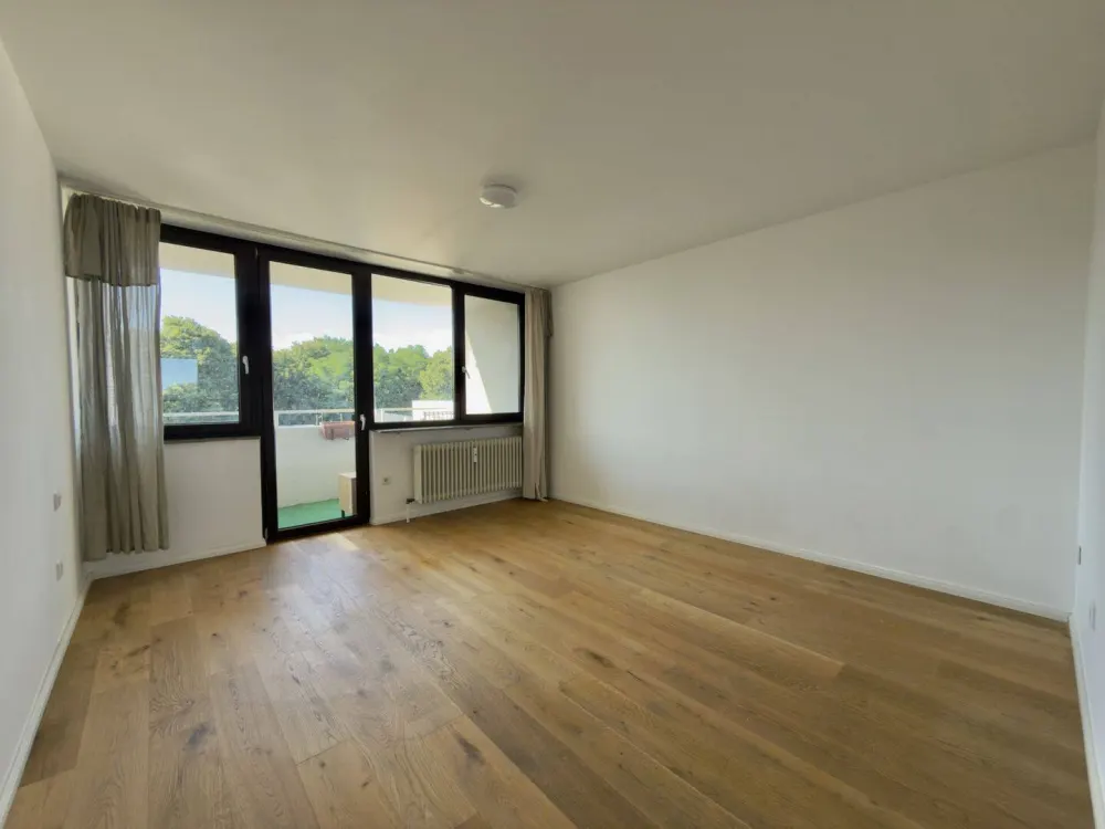 Modernisierte 3-Zimmer-Wohnung mit Balkon, Aufzug & TG-Stellplatz in Mögeldorf