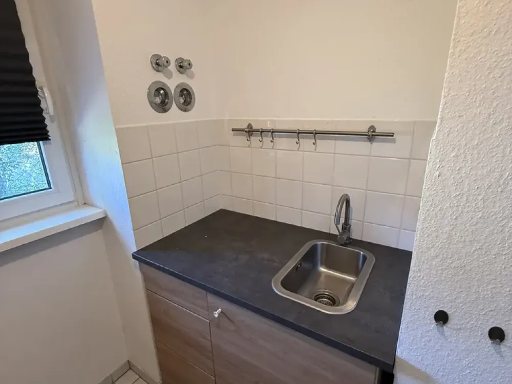 1-room apartment with balcony and separate kitchen in Kabelsketal