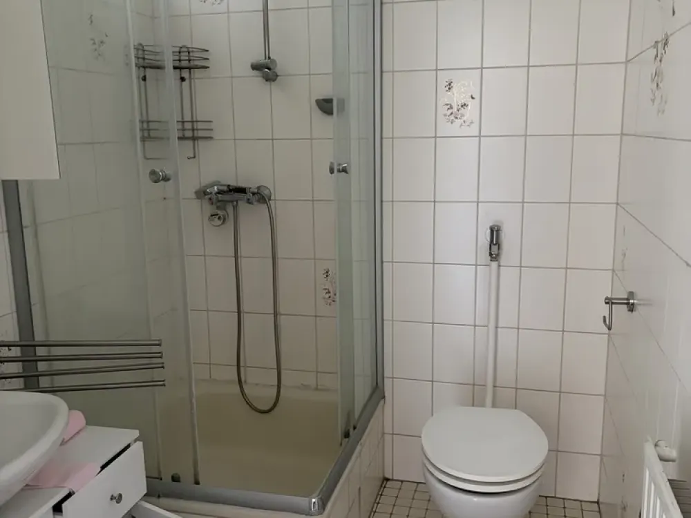 2.5 Rooms in a Large Shared Apartment. Kitchen Fully Equipped.