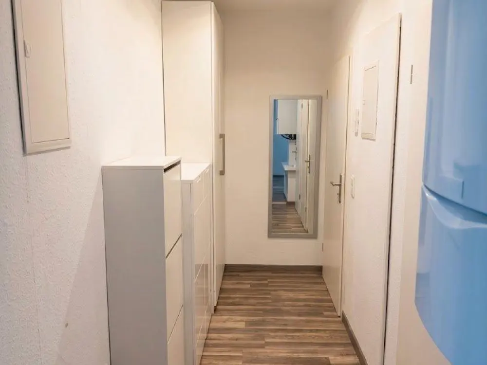 Helle 35-m²-Wohnung in der Bahnhofstraße: Stellplatz, Gartenmitnu