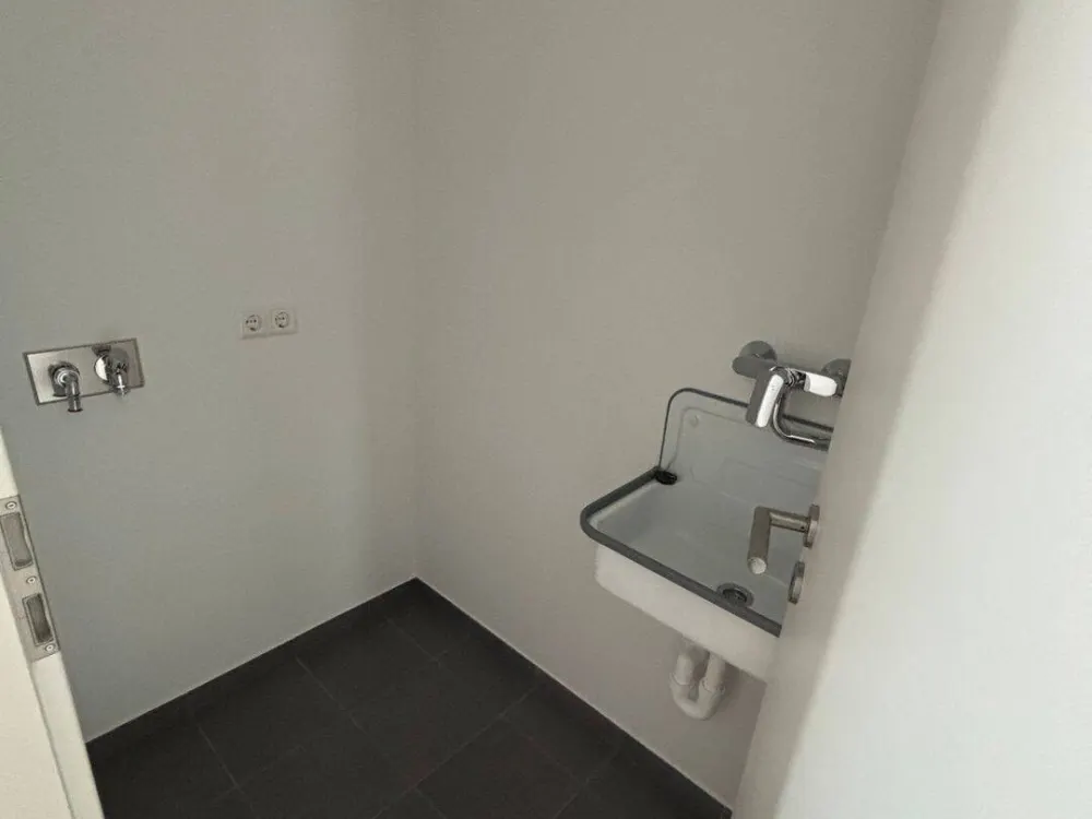 * 2-Zimmerwohnung mit großem Balkon & Duschbad - Erstbezug - Stellplatz* Einbauküche auf Wunsch *