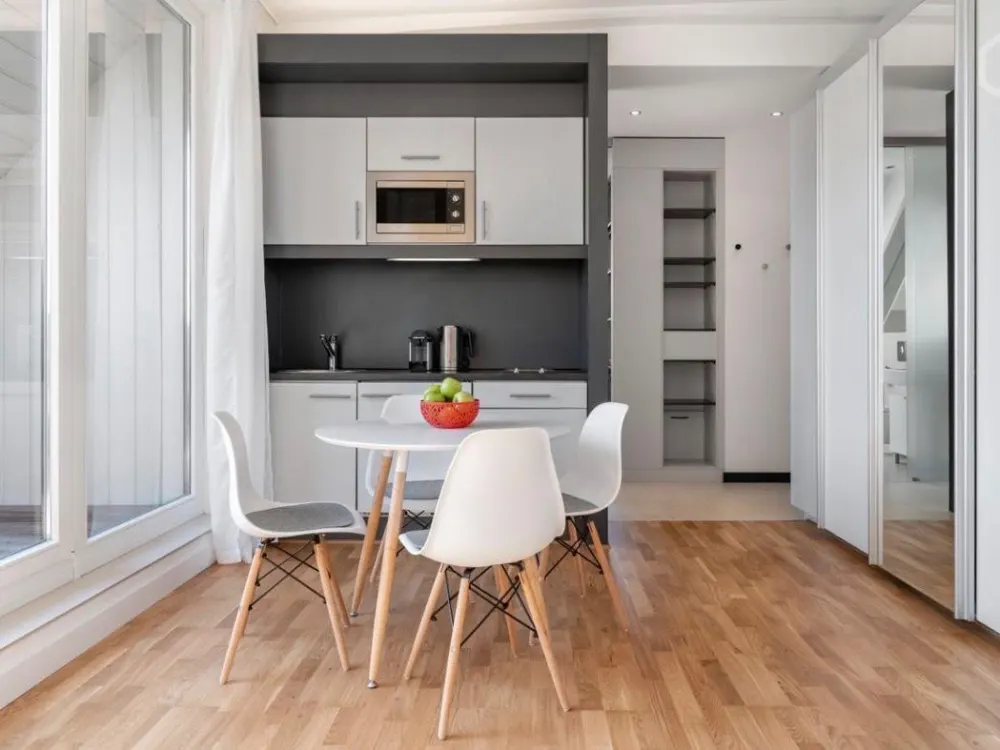 Möblierte 2-Zimmer Wohnung mit Fitnessraum im Keller