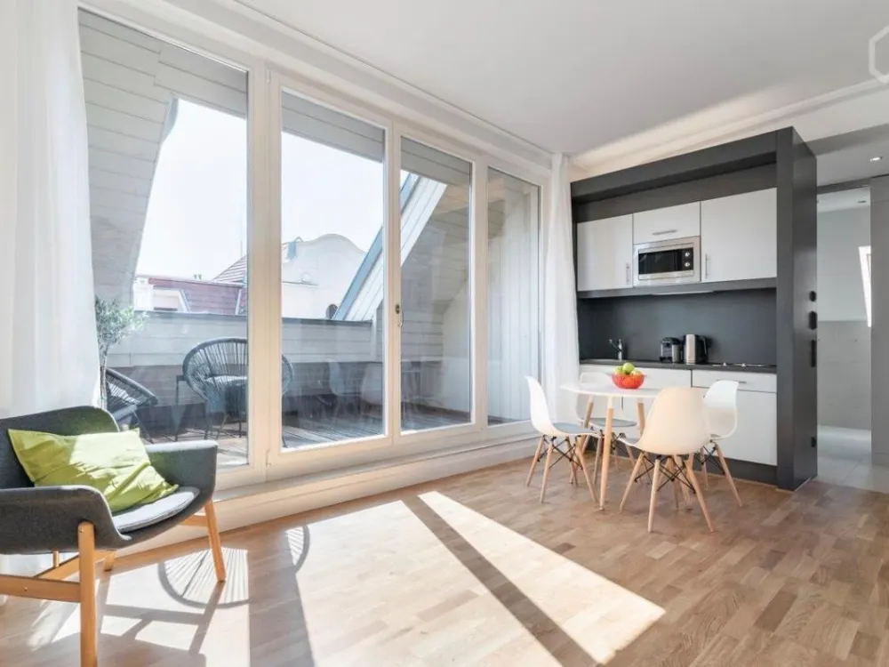 Möblierte 2-Zimmer Wohnung mit Fitnessraum im Keller