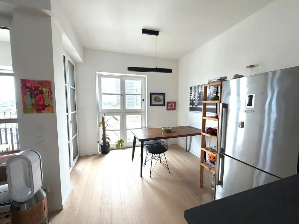 Living with Character: Four-Room Apartment in Uhlenhorst