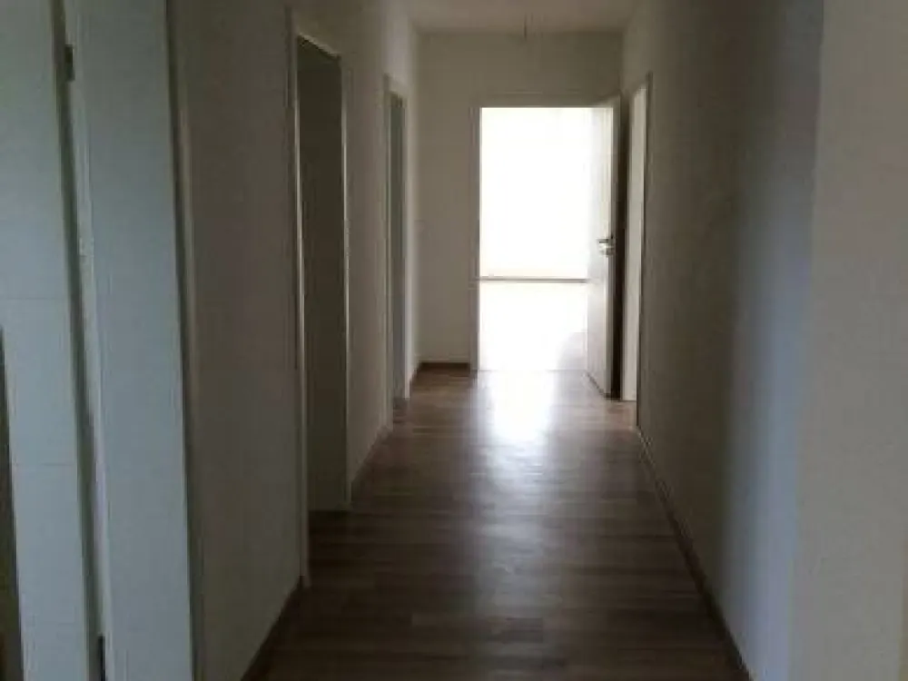 +ERSTKLASSIGE 5R.-WHG.++BALKON+TOLLES BAD+GÄSTE WC+FBH+LIFT+TIEFGARAGE+UVM.+