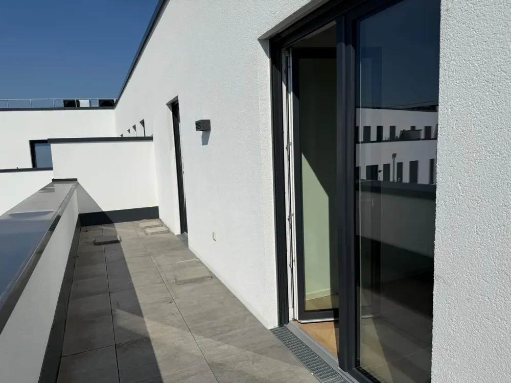 68 m² Penthouse with Terrace and Two Rooms.