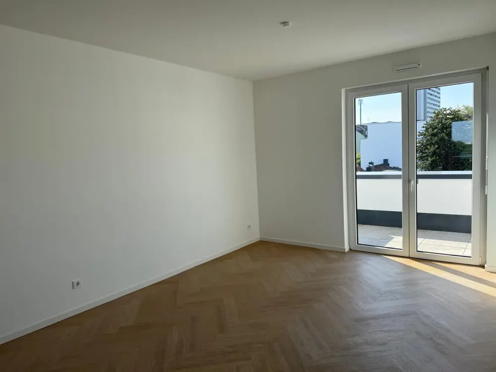 68 m² Penthouse with Terrace and Two Rooms.