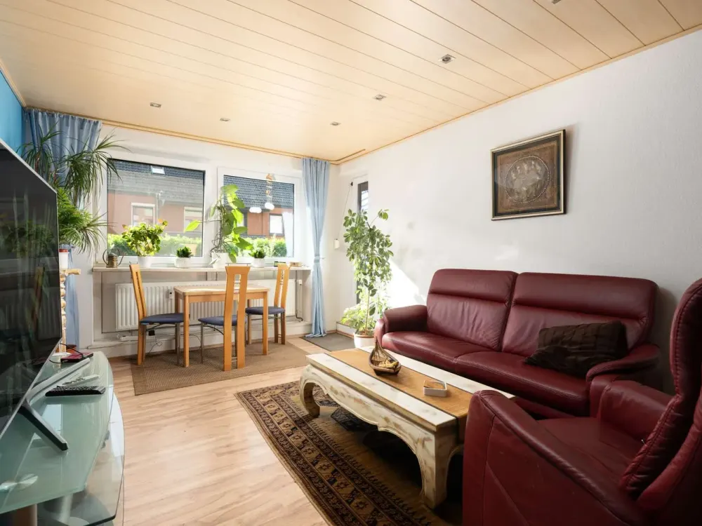 Möblierte 2-Zi.-Erdgeschosswohnung mit Terrasse & Garten in Gröpelingen, bezugsfertig