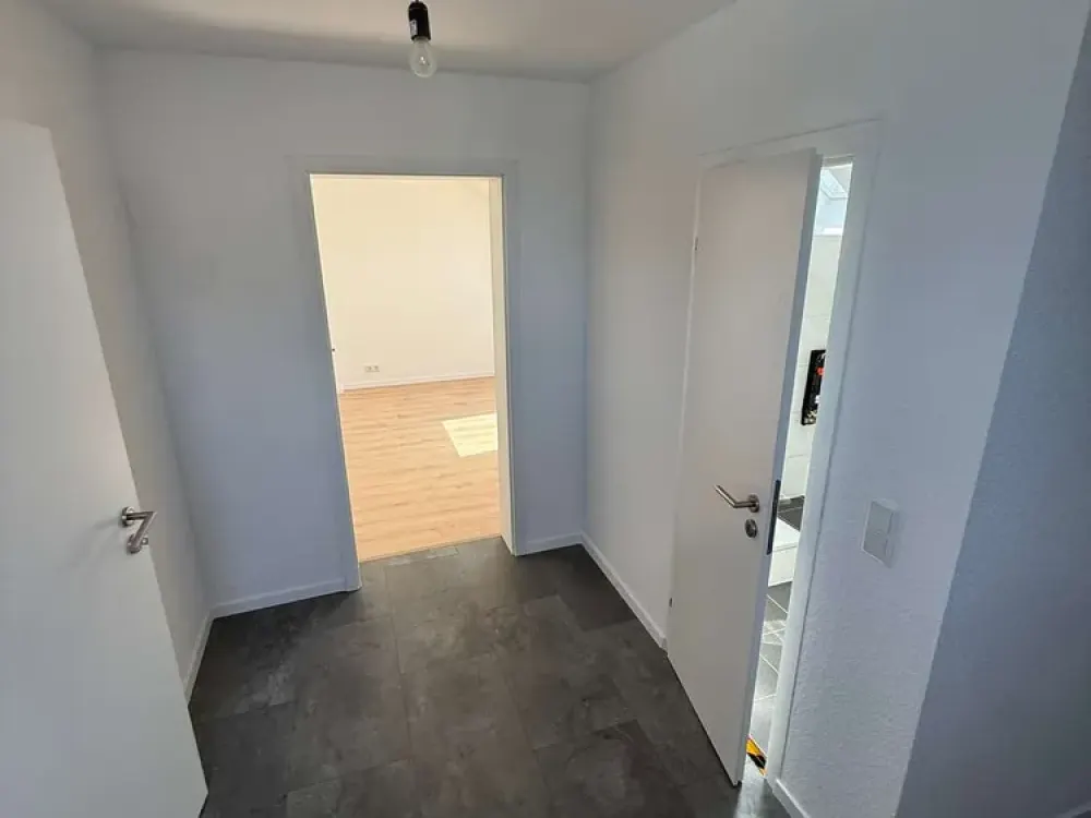 Modern sanierte DG-Wohnung mit hochwertiger Ausstattung in Uninähe