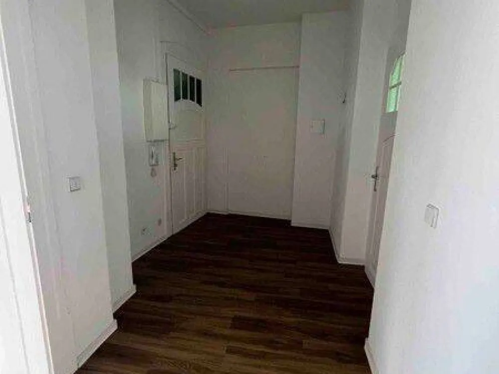 Aktuelle Renovierung einer 2-Raum-Wohnung in Dresden-Briesnitz!