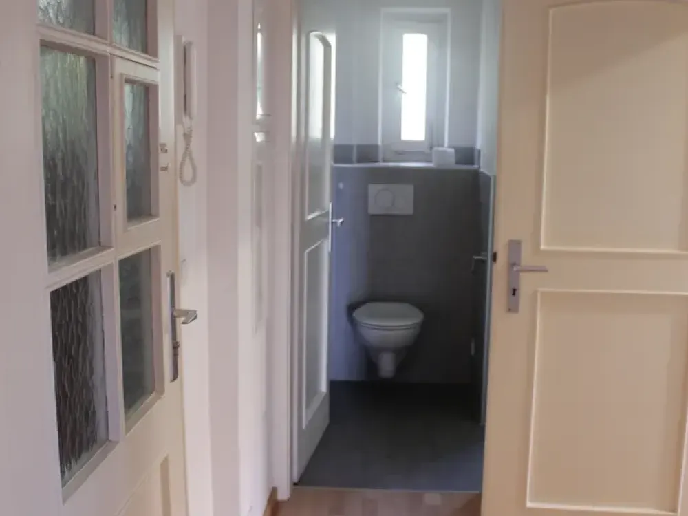 Killesberg_helle 2-Zimmer-Wohnung mit Balkon und Einbauküche