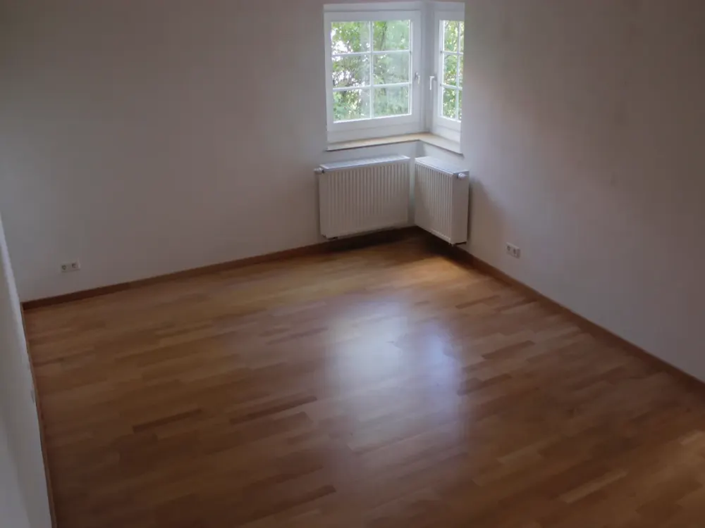Killesberg_helle 2-Zimmer-Wohnung mit Balkon und Einbauküche