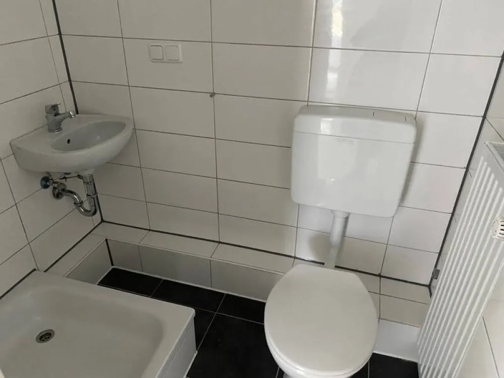 Renovierte 2-Zimmer-Wohnung mit Balkon