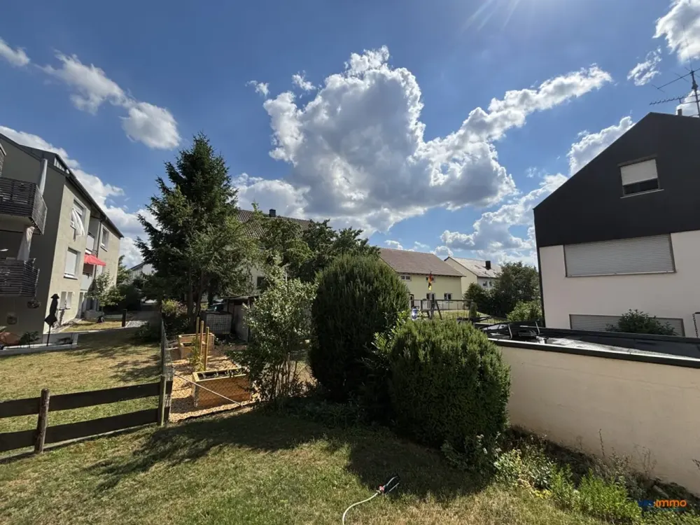 Living in Ditzingen: Well-maintained 3.5-room apartment in a good location