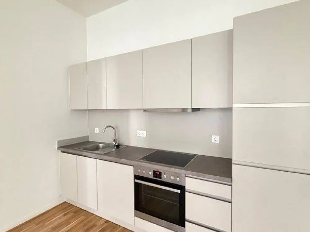 Moderne 2-Zimmer-Wohnung direkt im Zentrum mit Einbauküche
