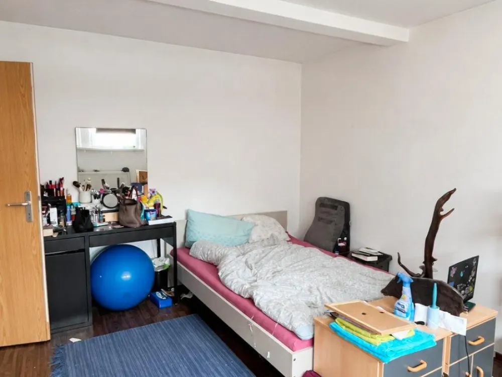 2-Zimmer-Wohnung mit Einbauküche in zentraler Lage