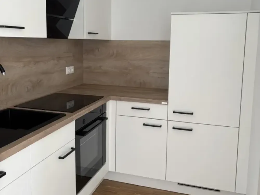 Cozy and High-Quality New Apartment with Balcony, Fitted Kitchen and Underfloor Heating!