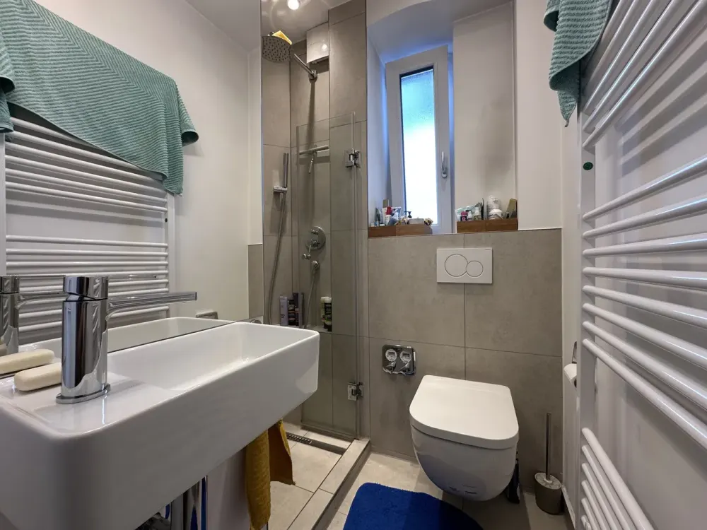 Moderne 2-Zimmer-Wohnung mit sonnigem Balkon im beliebten Stuttgarter Süden
