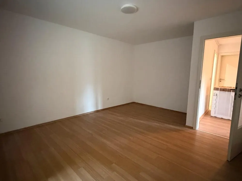 2-Zimmer-Wohnung mit modernisiertem Badezimmern zu vermieten