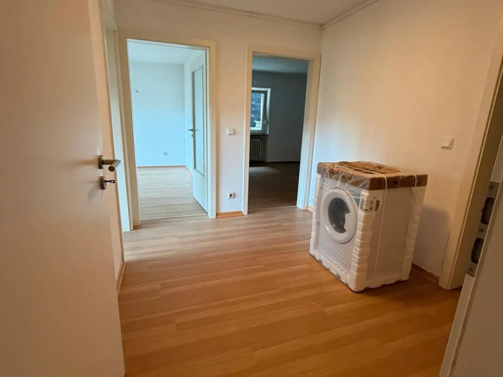 2-Zimmer-Wohnung mit modernisiertem Badezimmern zu vermieten