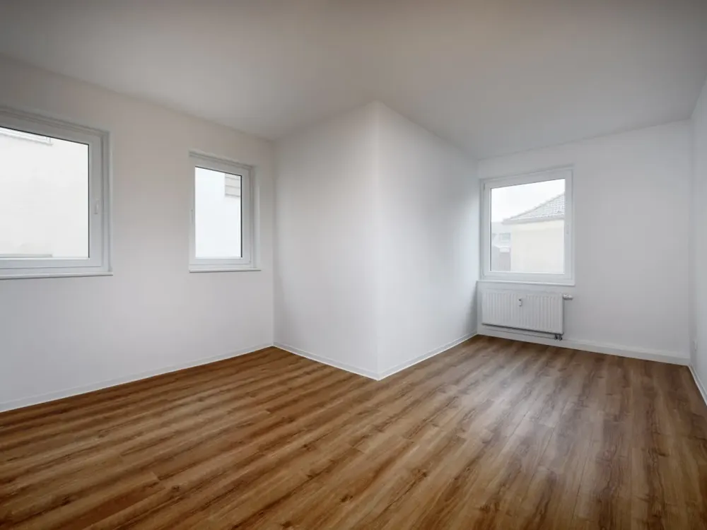 Direkt vom Eigentümer: Etagenwohnung mit Einbauküche und großzügiger Raumaufteilung in Stadtmitte