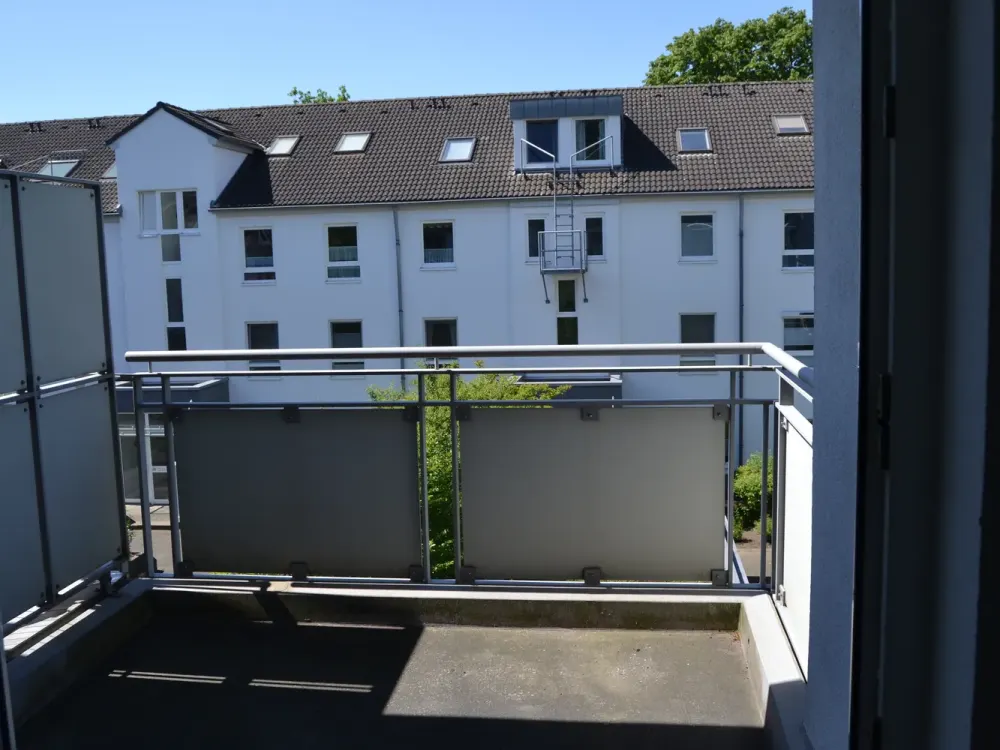 Brilliant Connection Between Central Location and Proximity to Nature in Duisburg-Großenbaum