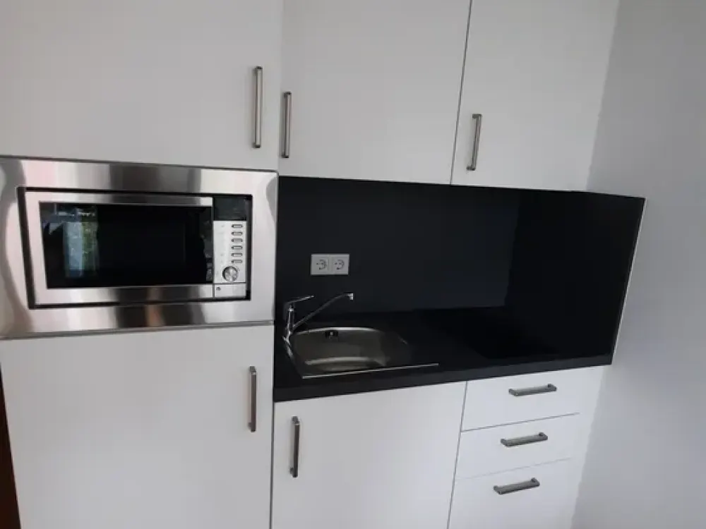 Teilmöblierte 1-Zimmer-Wohnung in Berlin- Adlershof nahe Uni-Campus