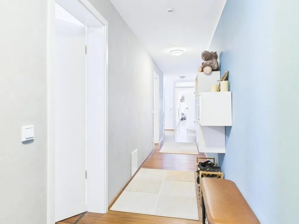 Sonnige 5-Zi-Wohnung mit Aufzug/EBK in TOP-Lage