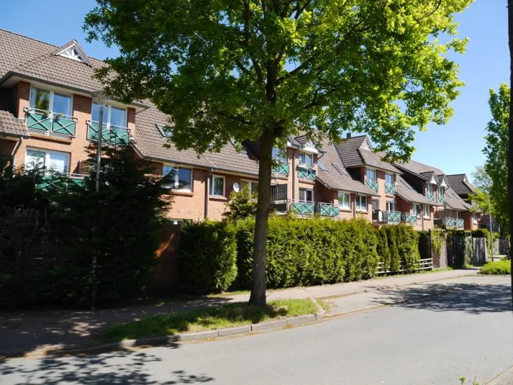 Welcome Home: Practical 3-Room Apartment