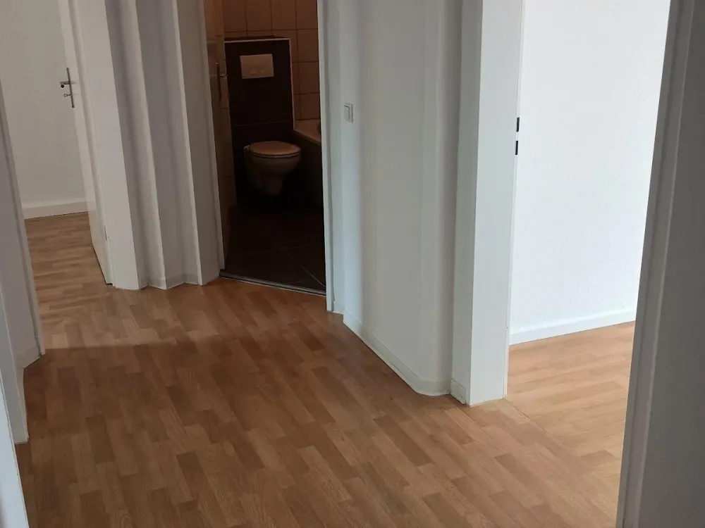 Frisch renovierte Dreiraumwohnung mit Balkon