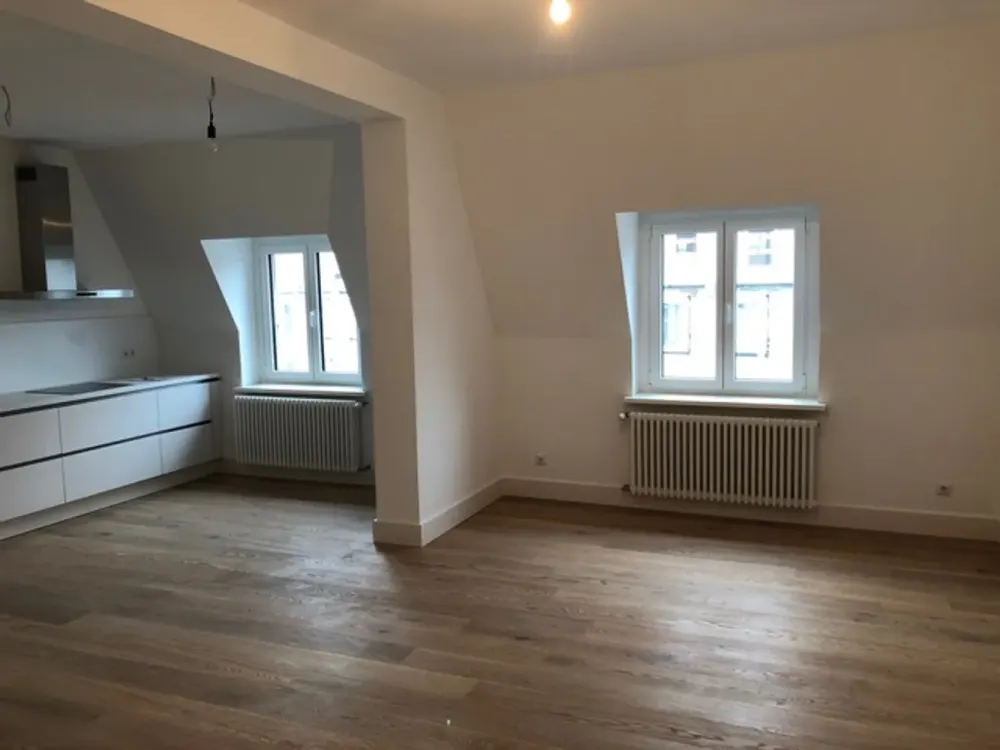 schicke DG Wohnung in Bornheim