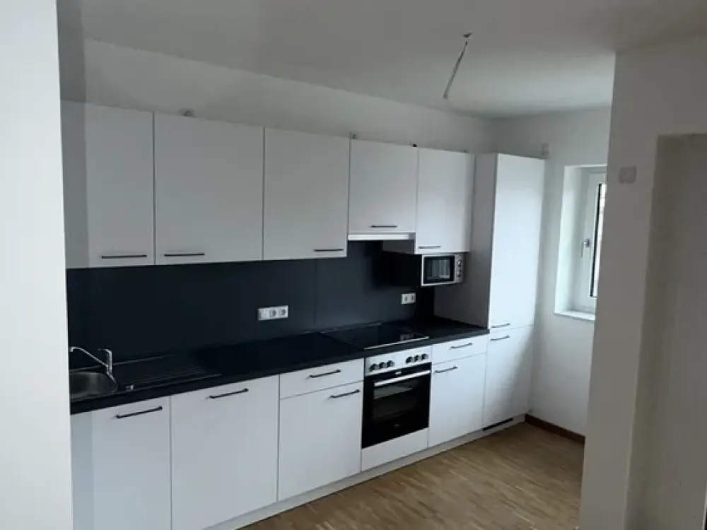 شقة عصرية بغرفتين في هانوفر مع شرفة ومطبخ مجهز