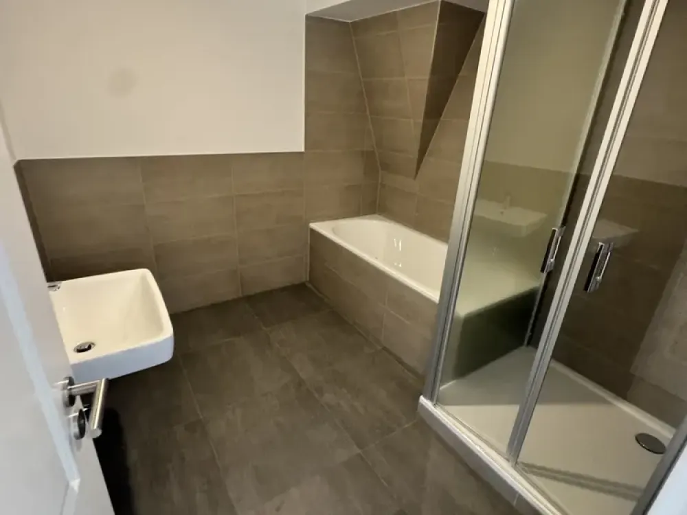 Hochwertige Dachgeschosswohnung mit Galerie und Stil