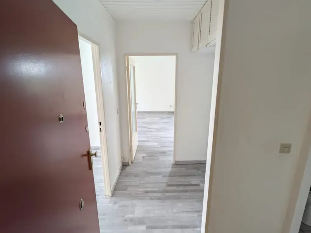 Wohnen mit Charakter: Zweizimmerwohnung in Reinickendorf -Abstand wird fällig