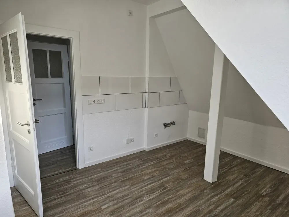 Geschmackvolle 3-Raum-DG-Wohnung im Düsseldorfer Norden