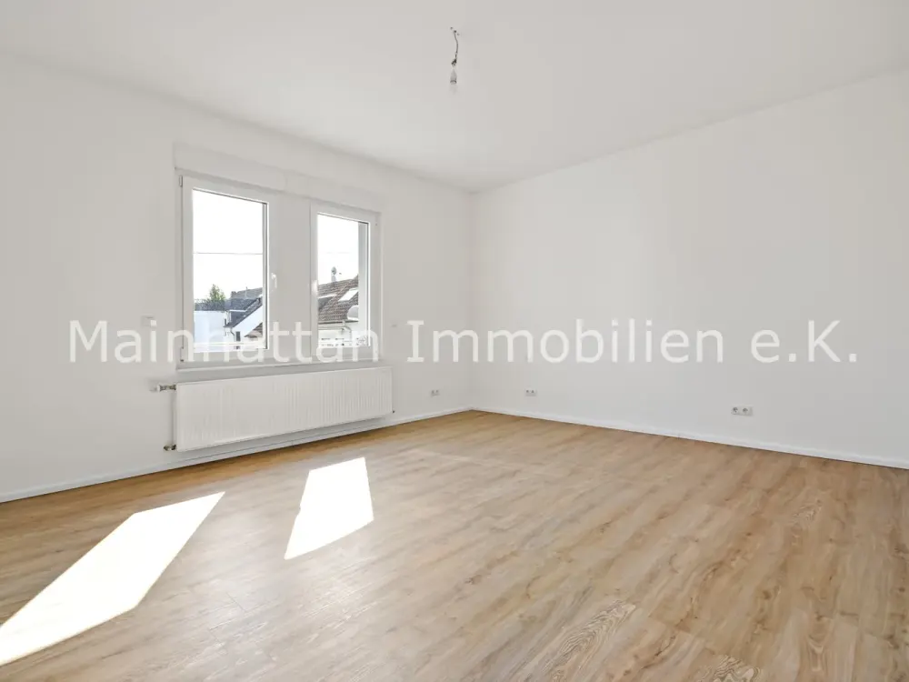 RENOVATED - New fitted kitchen, high-quality bathroom - bright and spacious