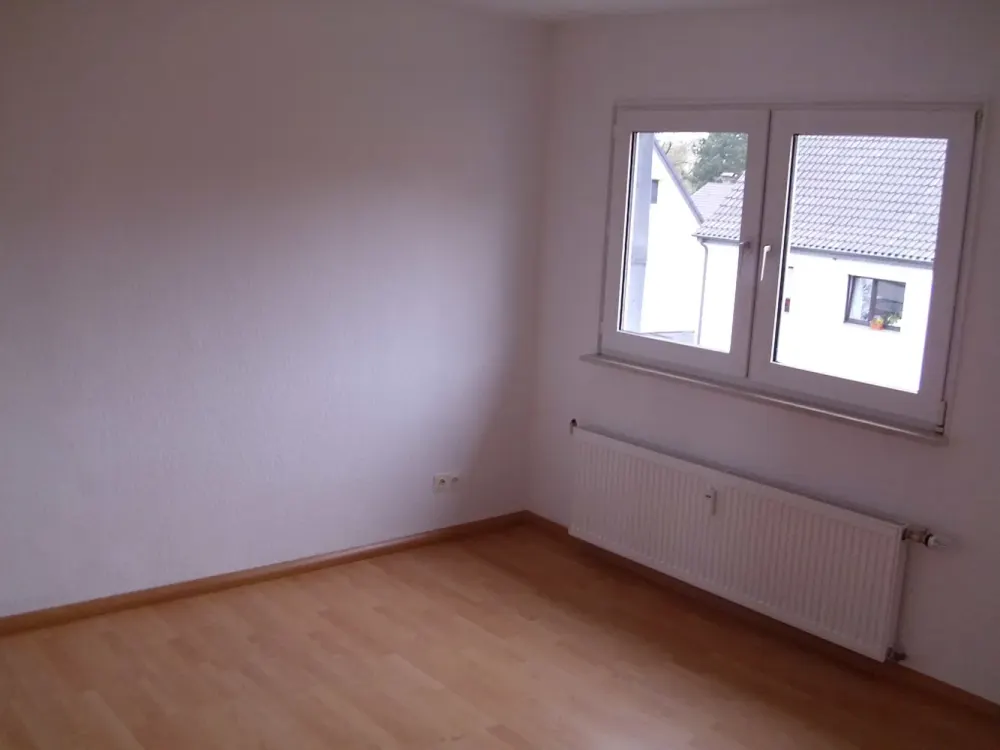 CALL ONLY, NO EMAIL! Apartment with 2 Rooms and Balcony in Köln-Westhoven