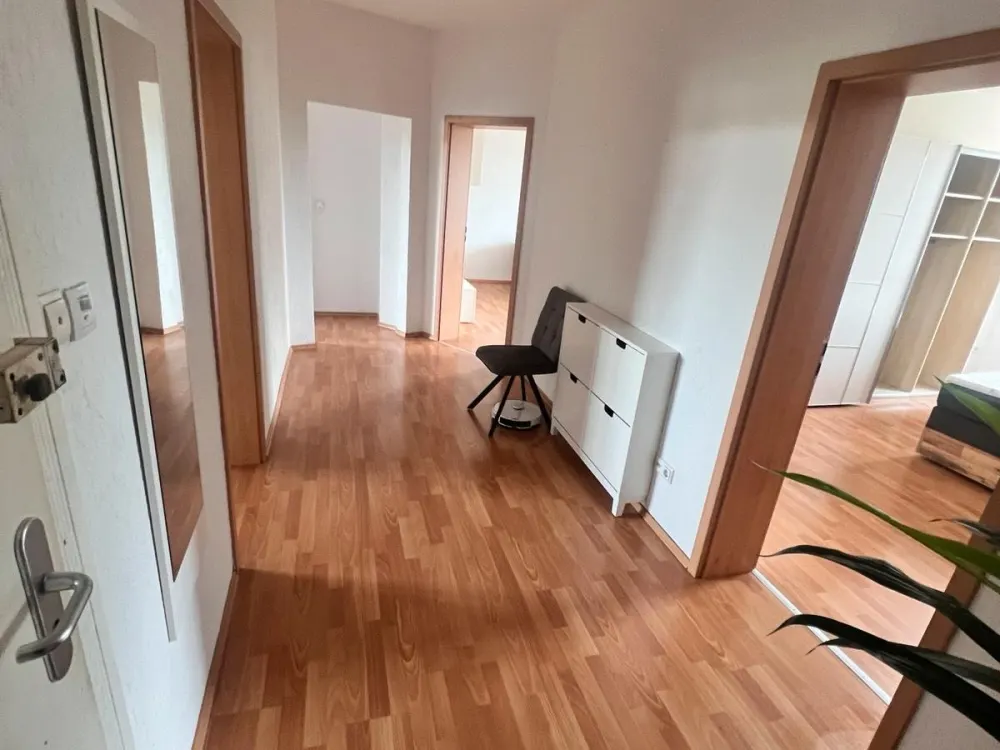 Möblierte 3-Zimmer-Wohnung mit Balkon, 95 m² in Hannover-Linden