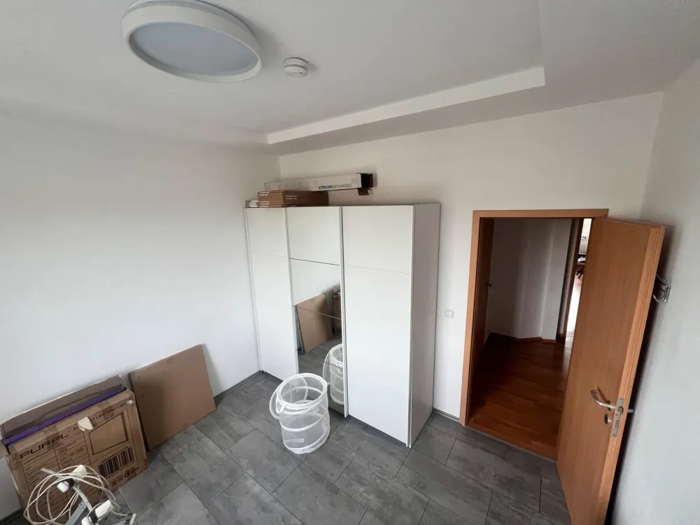 Möblierte 3-Zimmer-Wohnung mit Balkon, 95 m² in Hannover-Linden