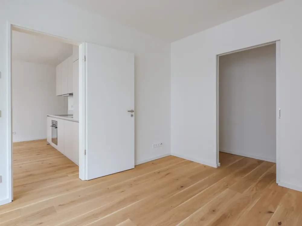NEW BUILDING in Westend - Cozy 2-Room Apartment with Balcony, Fitted Kitchen and Shower Bath