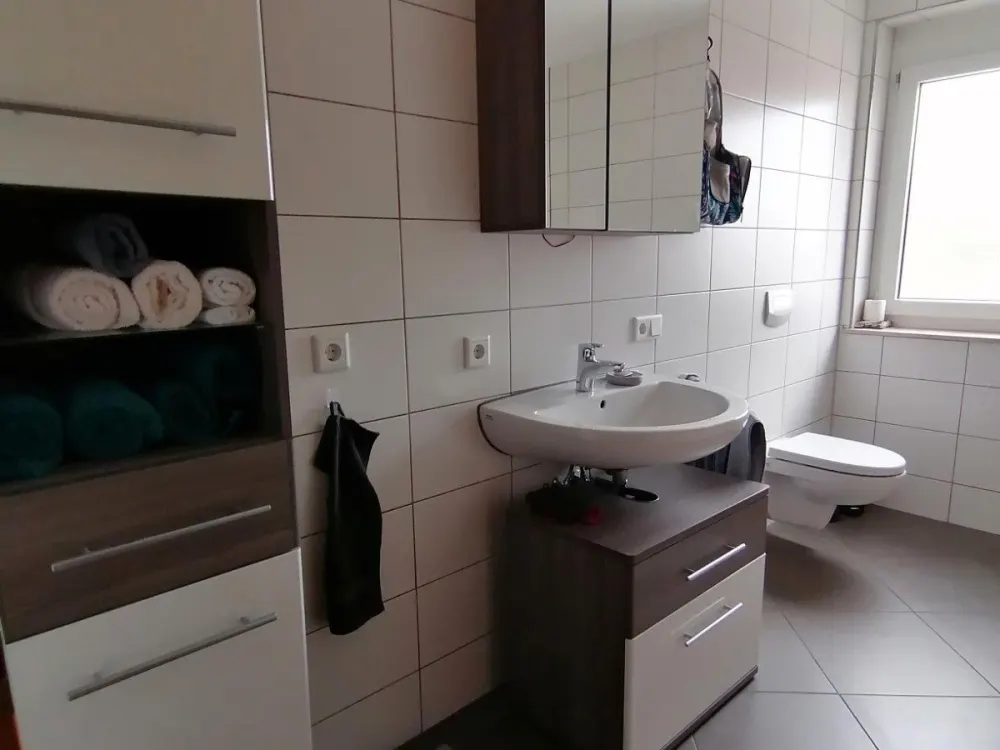 Perfekte 3-Zi.-DG in Fürth-Vach ohne Balkon und ohne Keller !!!