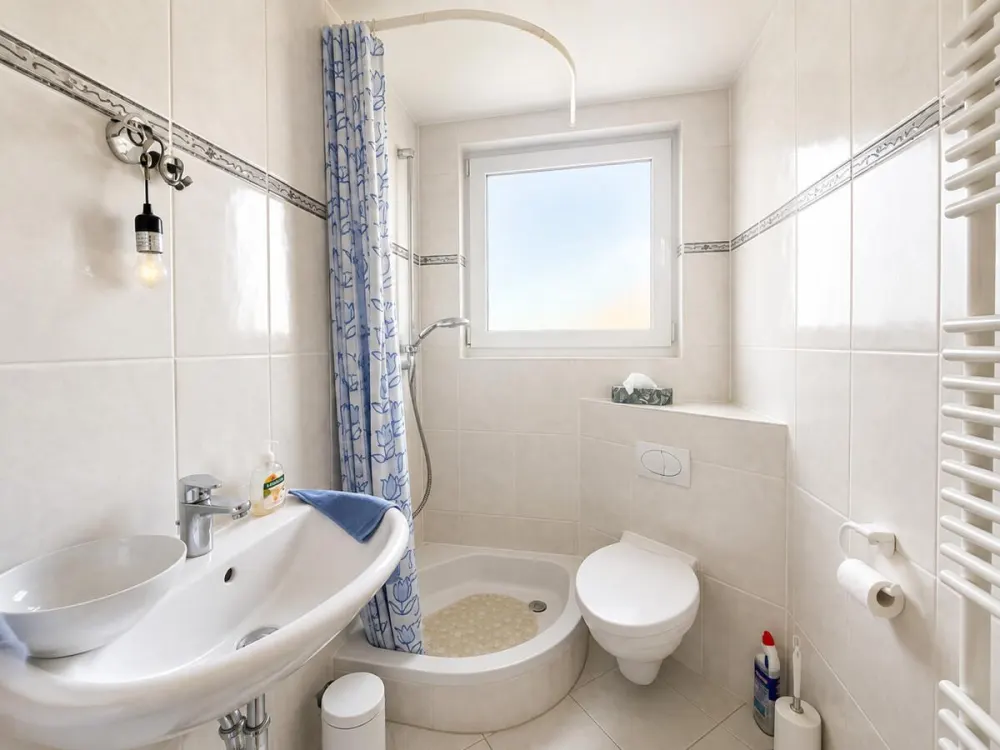 Charmante 2-Zimmer-Wohnung mit Tageslichtbad und Balkon