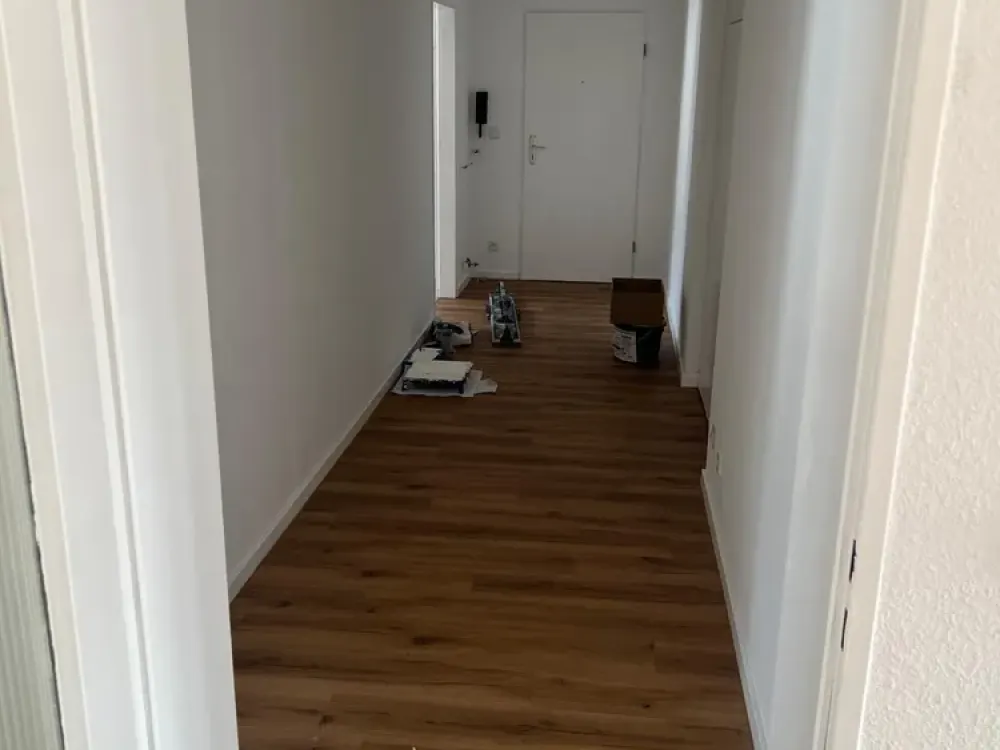 Provisionsfrei! Top renovierte Dachgeschosswohnung mit Balkon!