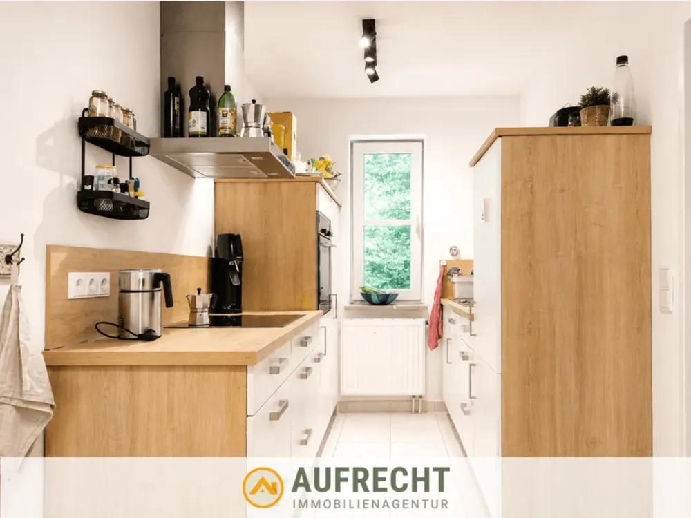 AUFRECHT °Leben in Solln°, großzügige 2-Zimmer-Wohnung mit gemütlichen Balkon