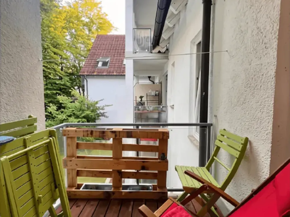 AUFRECHT °Leben in Solln°, großzügige 2-Zimmer-Wohnung mit gemütlichen Balkon