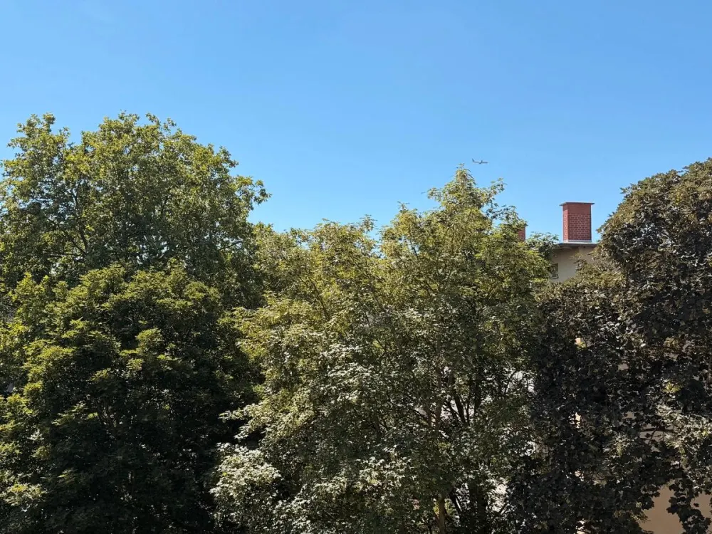 Heute Besichtigung 86m2 3 Zi. Wohnung 3.Etage Niederrad
