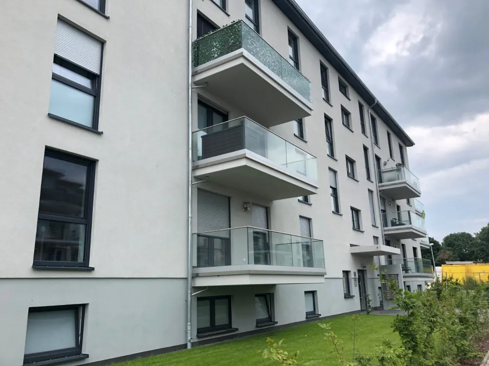 Großzügige 4-Raumwohnung mit Balkon, Gäste-WC, Abstellraum (119 m²) in Radeburg