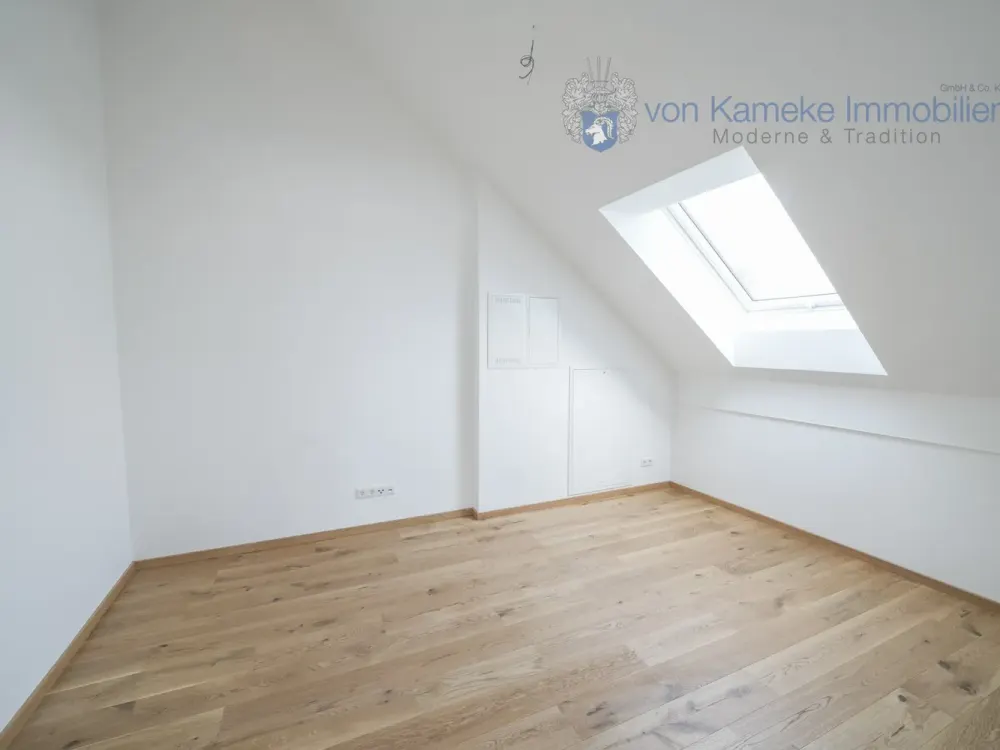 NEUBAU: 2-Zi.-Neubauwohnung (KfW 55), barrierefrei, Balkon, Aufzug & TG-Stellplatz